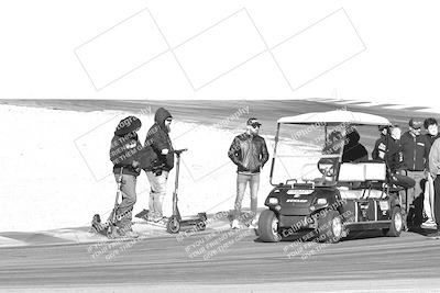 media/Jan-09-2025-Racers Edge (Thu) [[9e316ffd38]]/1-Around the Pits-Track Walk/